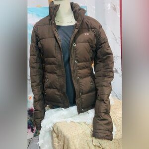 Hollister Womens Brown Quilted Puffer Jacket with Logo